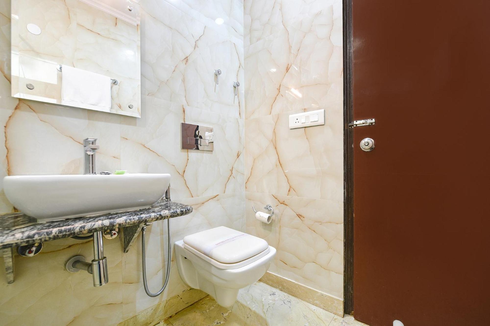 Fabhotel Jaggi Palace Karol Bagh Delhi  Exterior photo