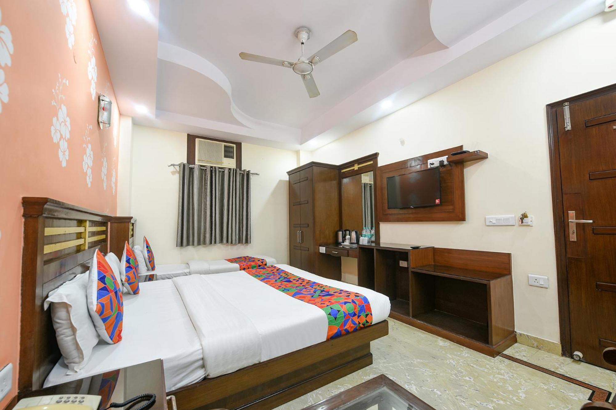 Fabhotel Jaggi Palace Karol Bagh Delhi  Exterior photo