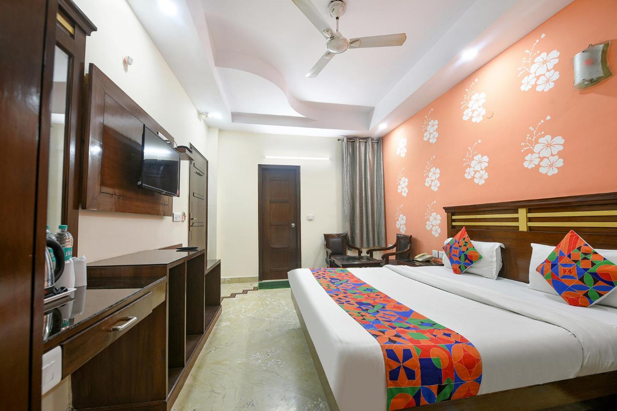 Fabhotel Jaggi Palace Karol Bagh Delhi  Exterior photo
