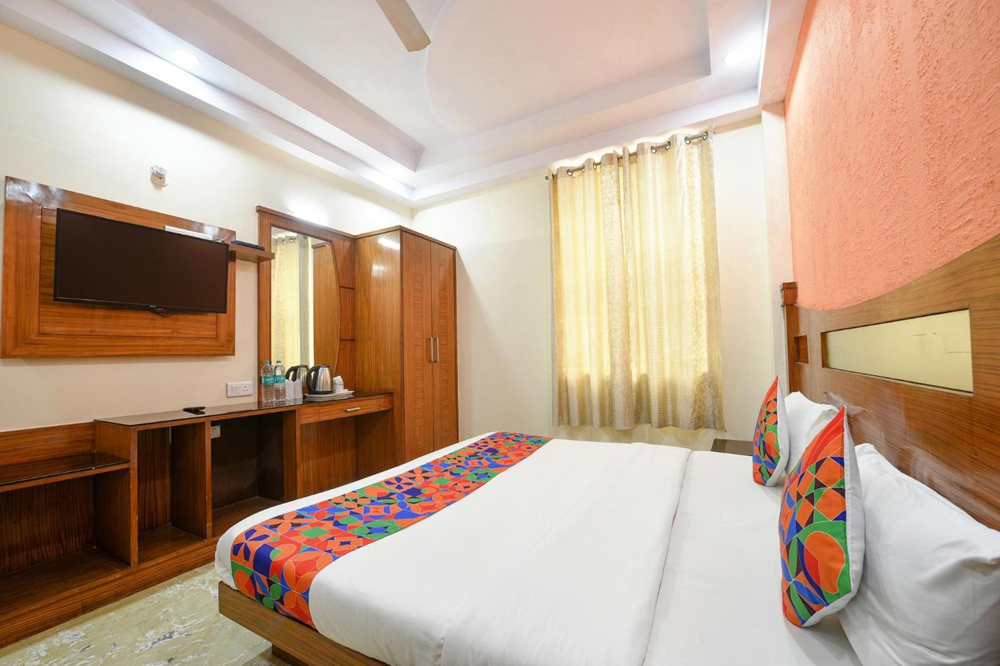 Fabhotel Jaggi Palace Karol Bagh Delhi  Exterior photo