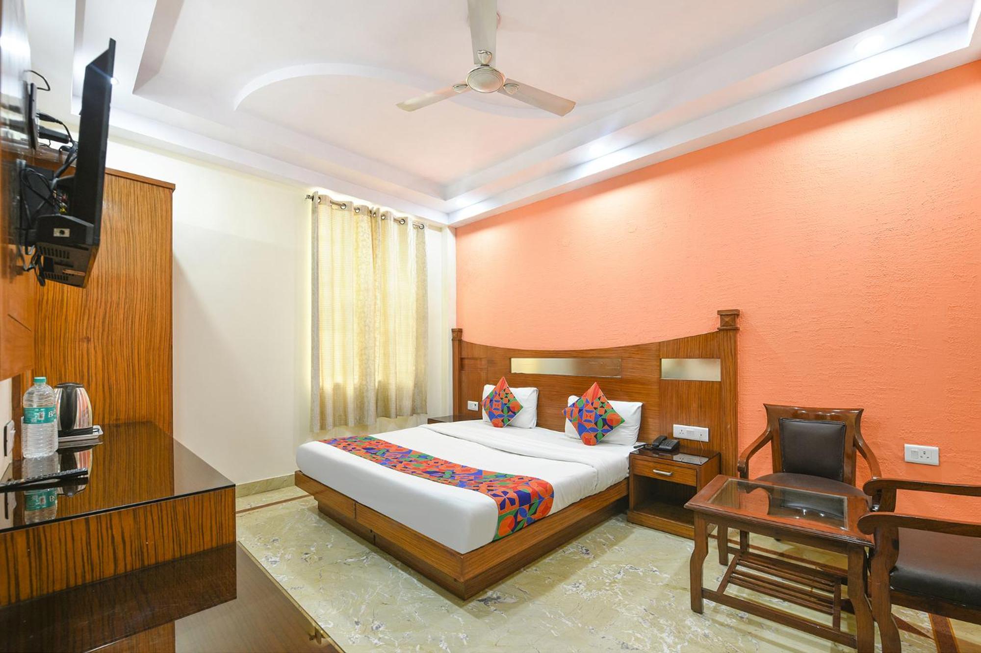 Fabhotel Jaggi Palace Karol Bagh Delhi  Exterior photo