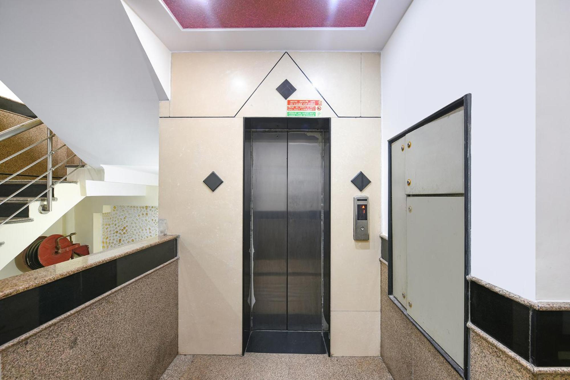 Fabhotel Jaggi Palace Karol Bagh Delhi  Exterior photo